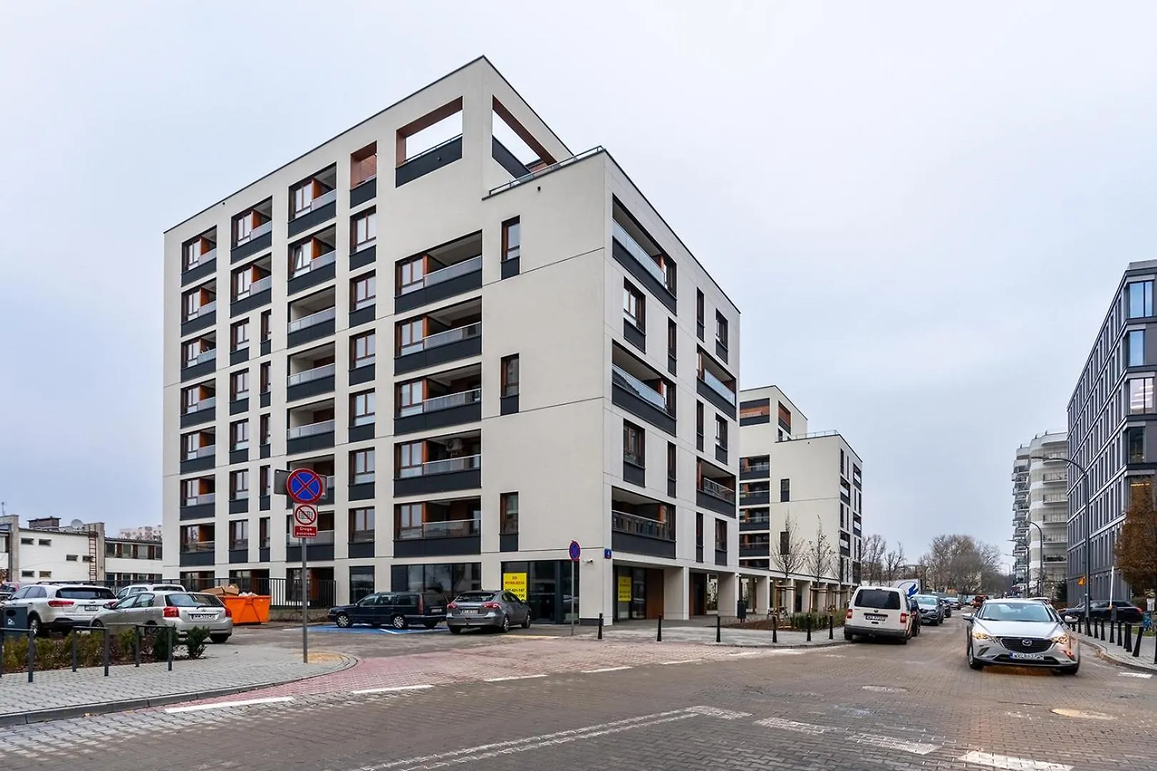 Metro Wierzbno Cosy Apartment Varşova